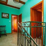 Villa In 39096 Drivenik