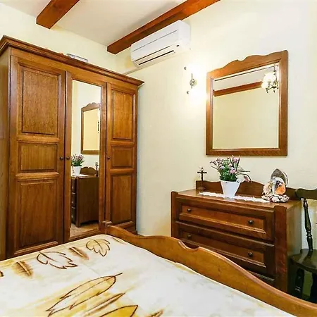 In 39096 Villa
